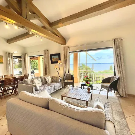 Villa Avec Magnifique Vue Mer Sur Saint-tropez