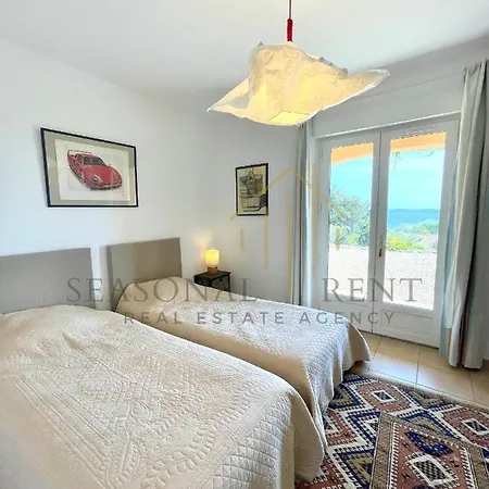 Villa Avec Magnifique Vue Mer Sur Saint-tropez *