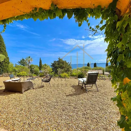 Avec Magnifique Vue Mer Sur Saint-tropez
