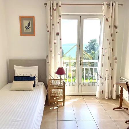 Villa Avec Magnifique Vue Mer Sur Saint-tropez Sainte-Maxime