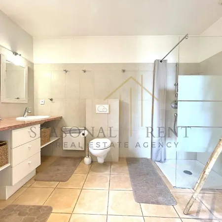 Villa Avec Magnifique Vue Mer Sur Saint-tropez *