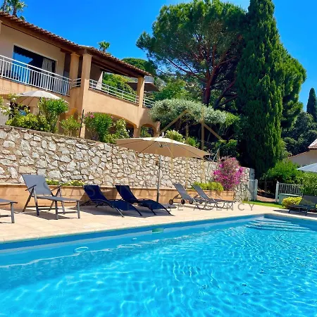 Avec Magnifique Vue Mer Sur Saint-tropez Villa Sainte-Maxime